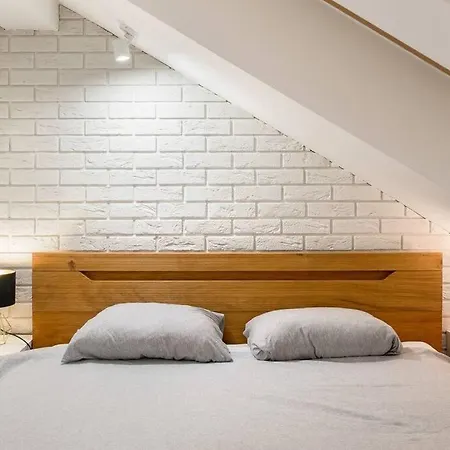 Spacious And Calm Spot